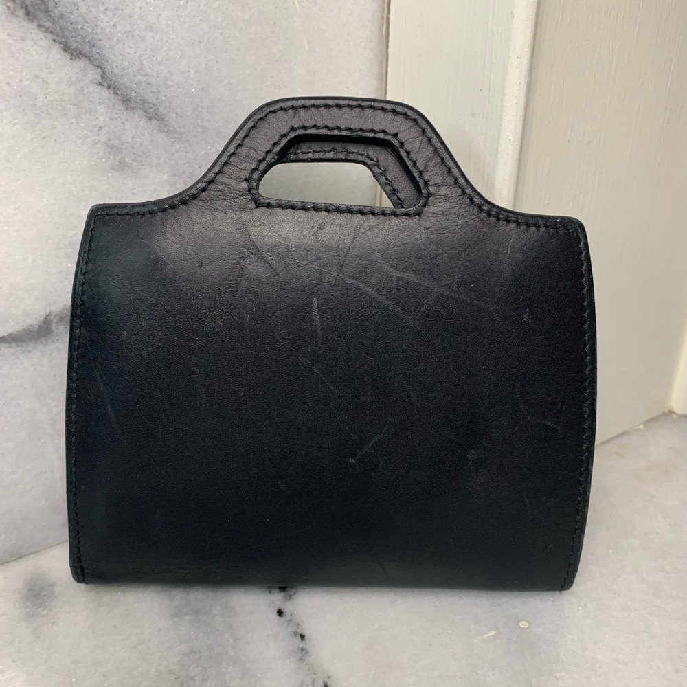 Vintage Salvatore Ferragamo Wanda Wallet - Picture 5 of 11